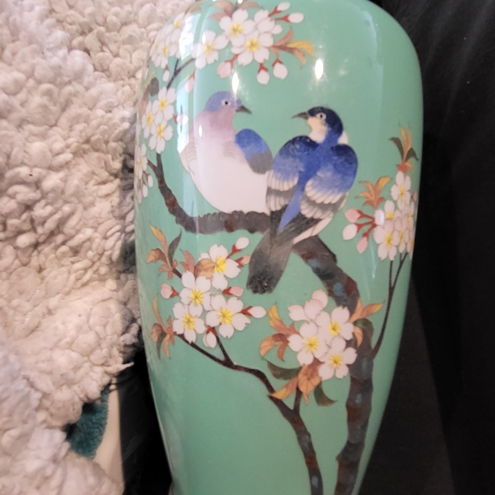 Japanese Cloisonne Enamel Vase Floral Bird Motif late 19th/Early 20th Century - Picture 15 of 16